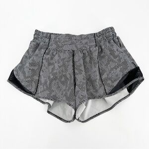 Lululemon Seawheeze Hotty Hot Shorts Size 4